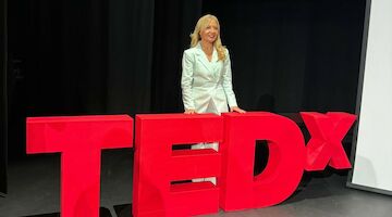 Inspiracin y Proteccin del Cielo claves de la charla de Antonia Varela en TEDxAdeje