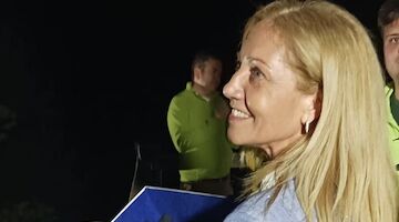 Antonia Varela recibe un premio en la “Noche de Europa” y afianza el impulso al astroturismo en los Picos de Europa