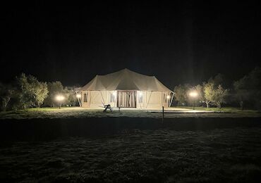 Naturaleza y Lujo en el Alojamiento Starlight El Toril Glamping Experience