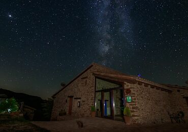 Alojamiento Starlight Masía El Cabrero, descanso bajo las estrellas en Teruel