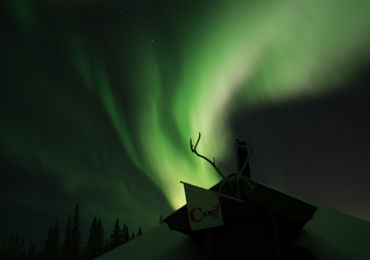 Auroras Boreales, Sol de medianoche y cielo oscuro, en el primer “Campamento Starlight” de Suecia