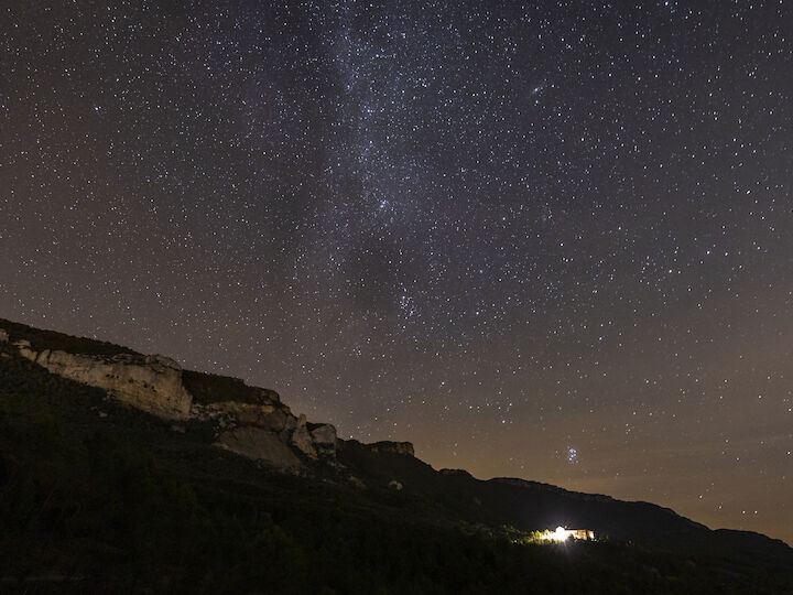 Rutas Jacobeas de Navarra: el Camino de Santiago bajo un cielo Starlight