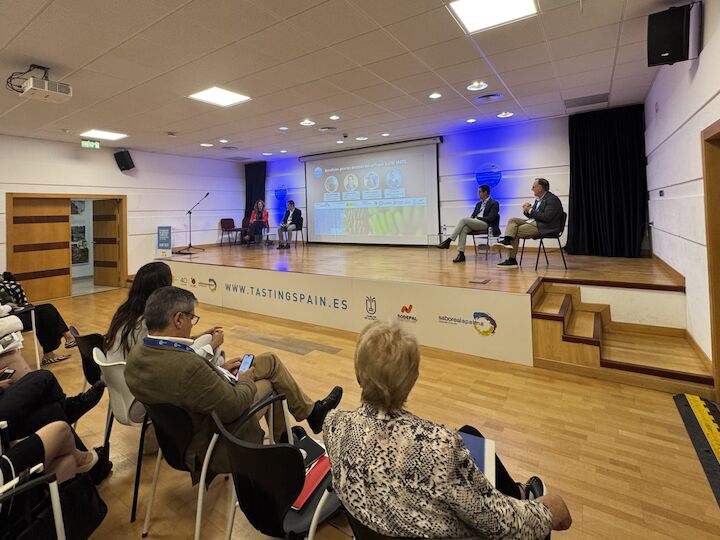 Presentación de G-Astronomía en las III Jornadas Slow Taste en La Palma: gastronomía estelar con impulso europeo