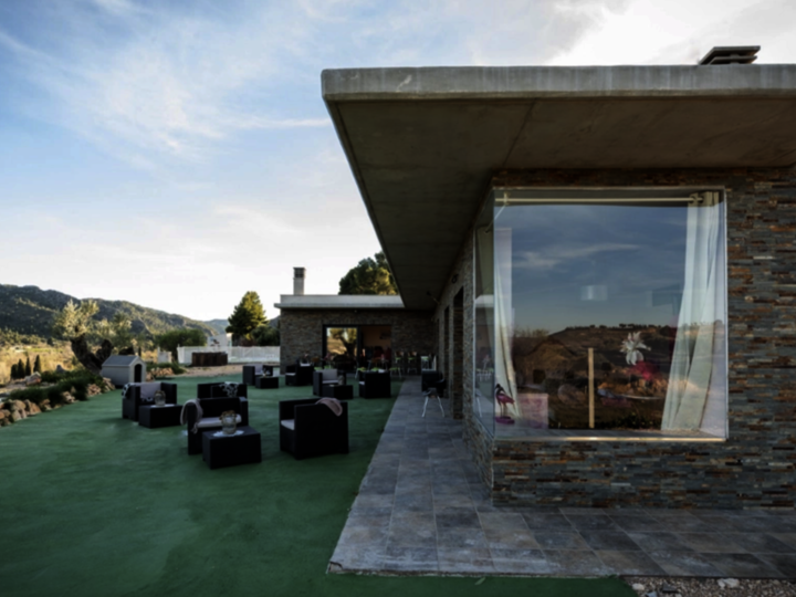 El sueo familiar que mira a las estrellas Cabezo Buuel nuevo Alojamiento Starlight en Calanda Teruel