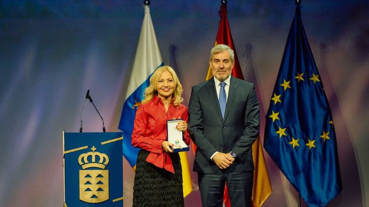 Antonia Varela recoge la Medalla de Oro de Canarias 2024